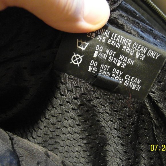 Honda motorcycle leather jacket. - Picture 16 of 16